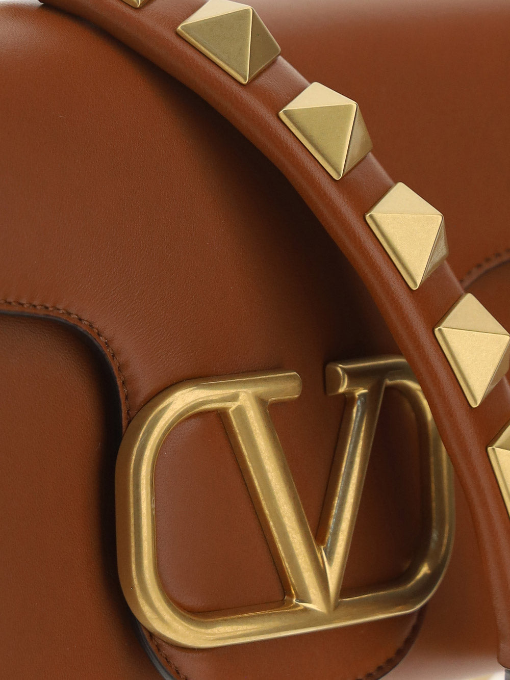 Stud Sign Nappa Shoulder BAg - Brown