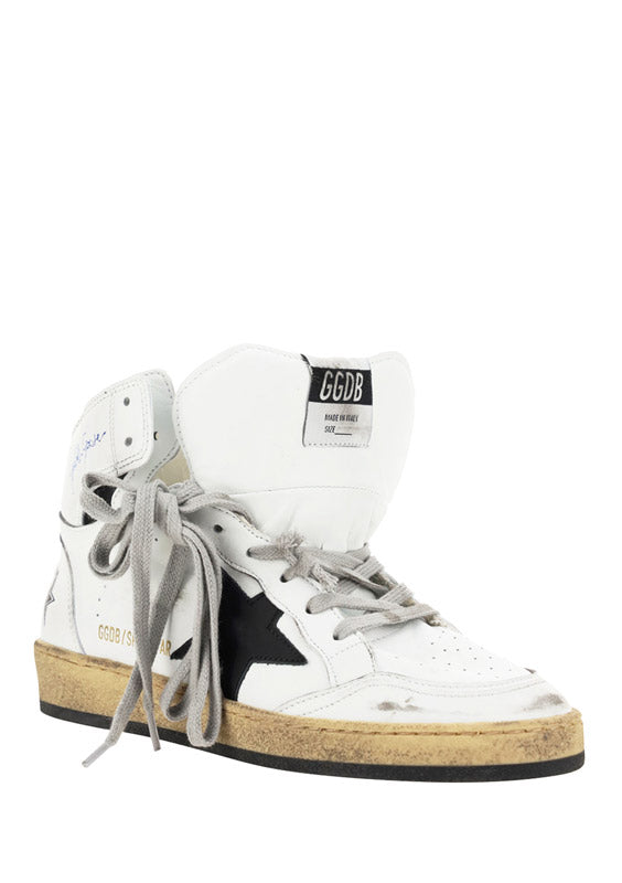 Sky Star Sneakers - White / Black