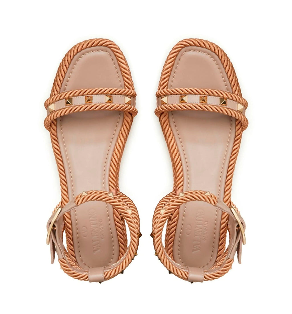 Rockstud Flatform Sandals