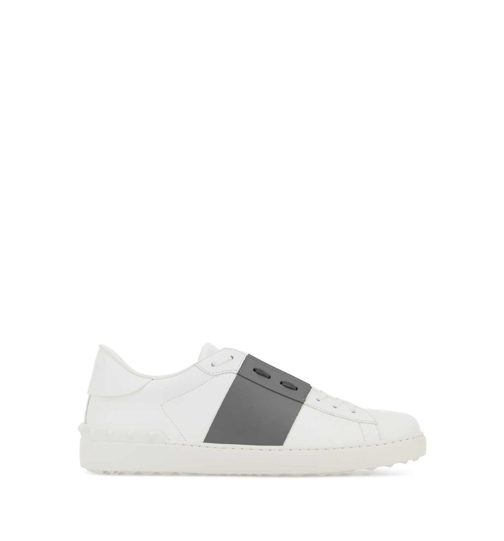 Open Sneakers