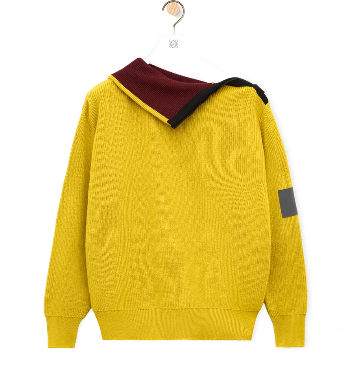 Zip-up sweater in wool