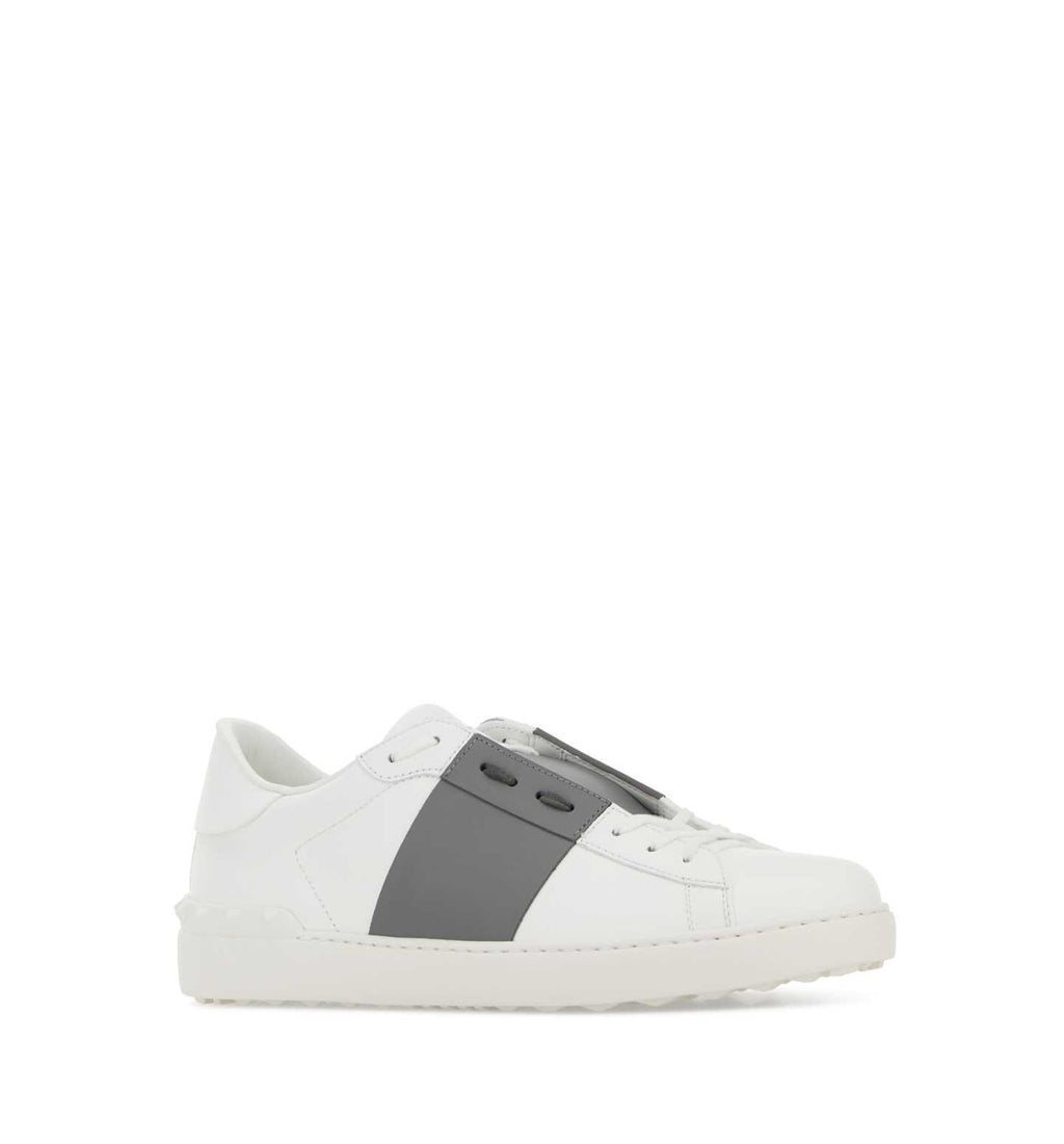 Open Sneakers