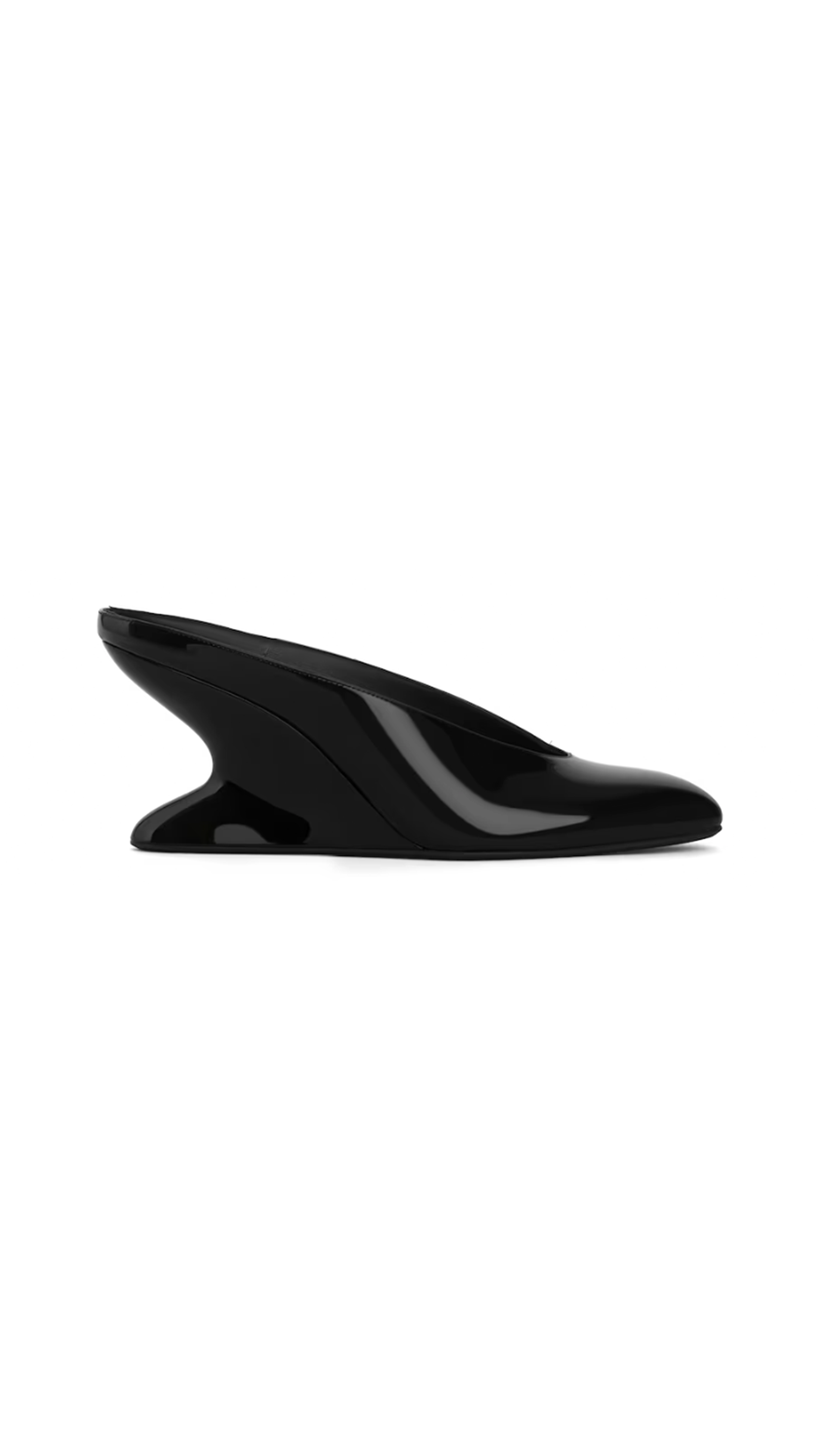 Curve Wedge Mule in Patent Leather - Black