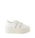 Platform Rockstud Sneakers