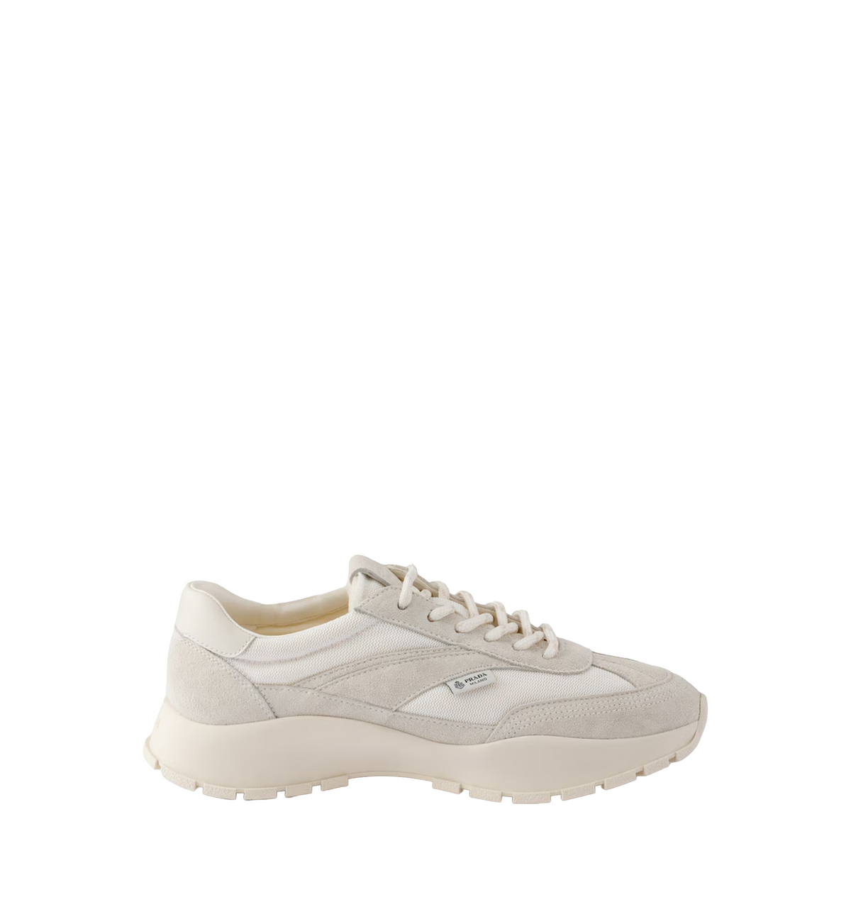 Mesh fabric and suede sneakers