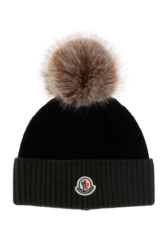 Beanie With Pom-Pom - Black / Grey