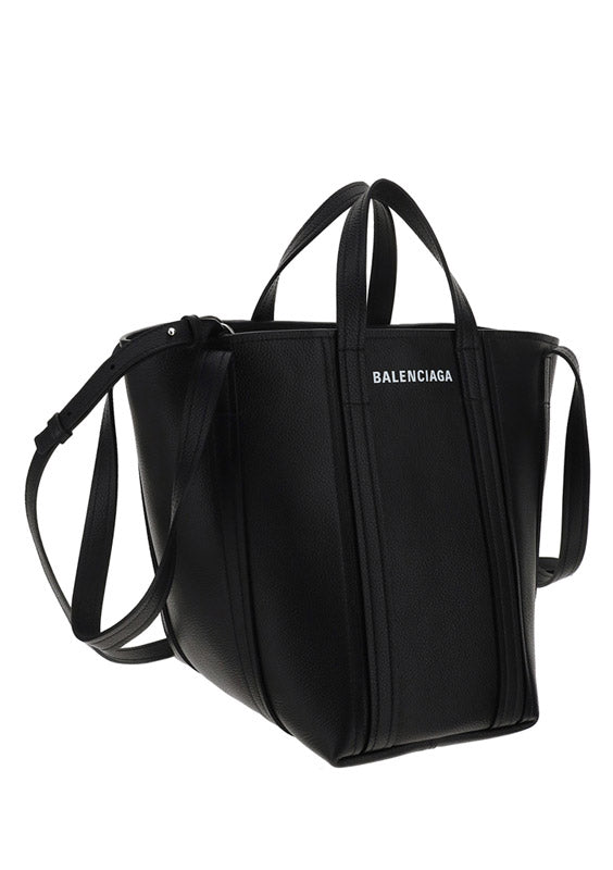 Everyday Small North-South Shoulder Tote Bag In Grained Calfskin - Black