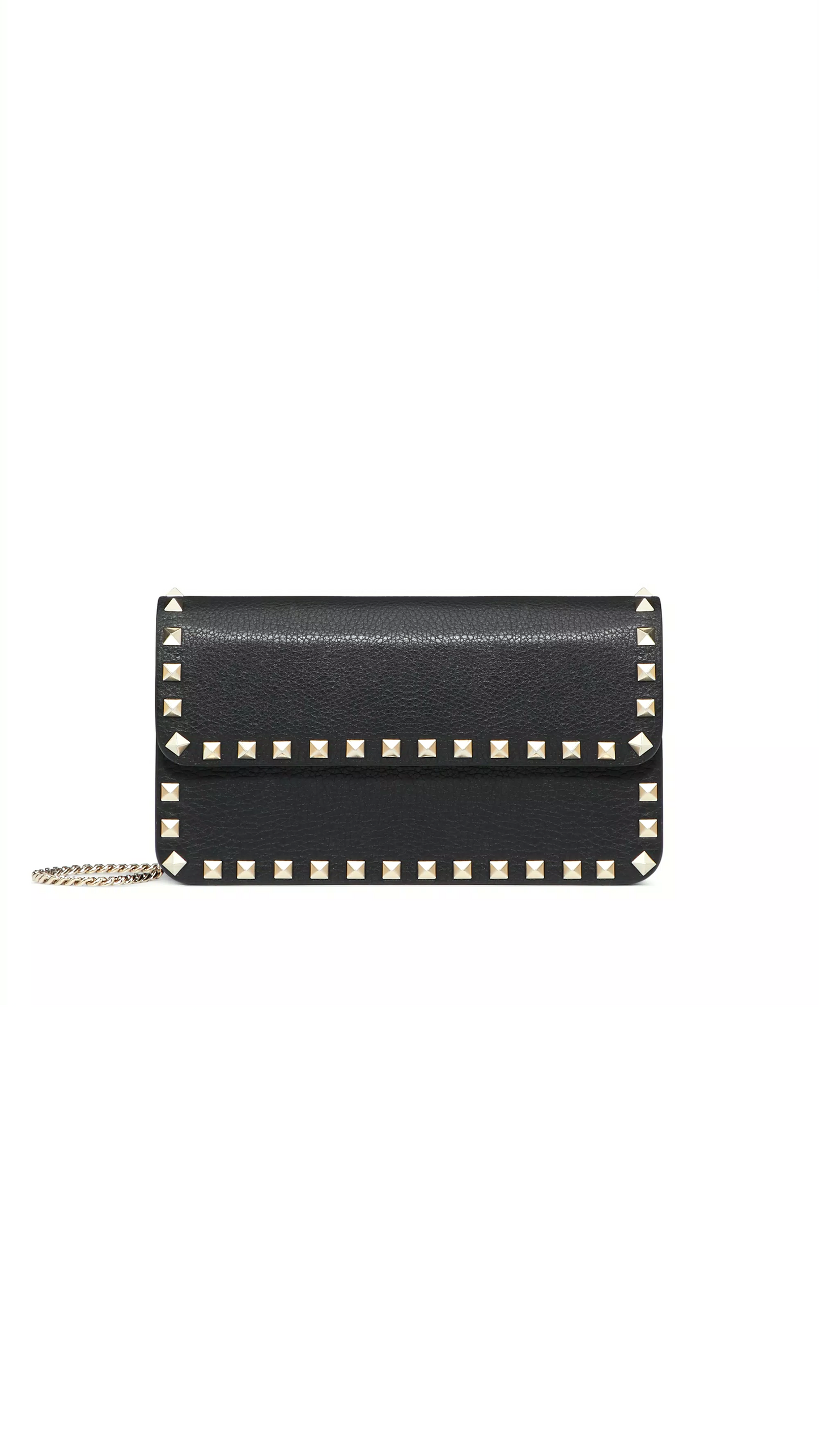 Rockstud Chain Pouch in Grainy Calfskin Leather - Black